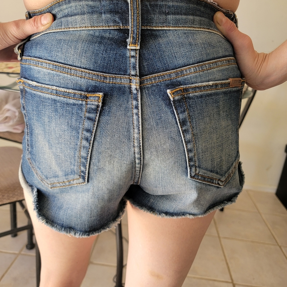Joe's Jeans High Rise Short the Charlie 26 - Picture 2 of 4